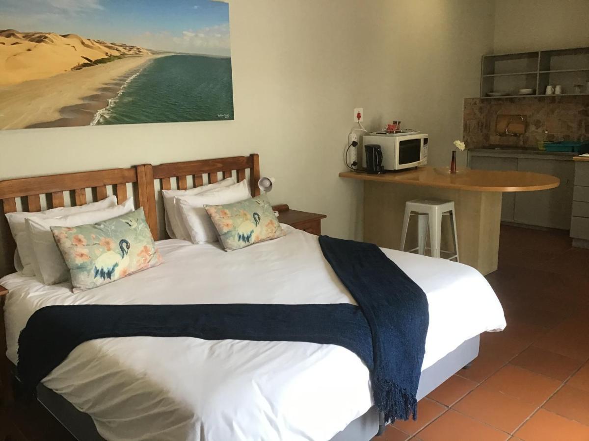 Rocky Shore Guesthouse Swakopmund Exterior foto