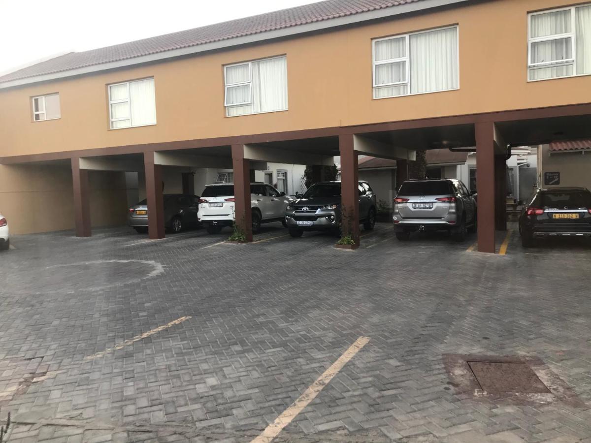 Rocky Shore Guesthouse Swakopmund Exterior foto