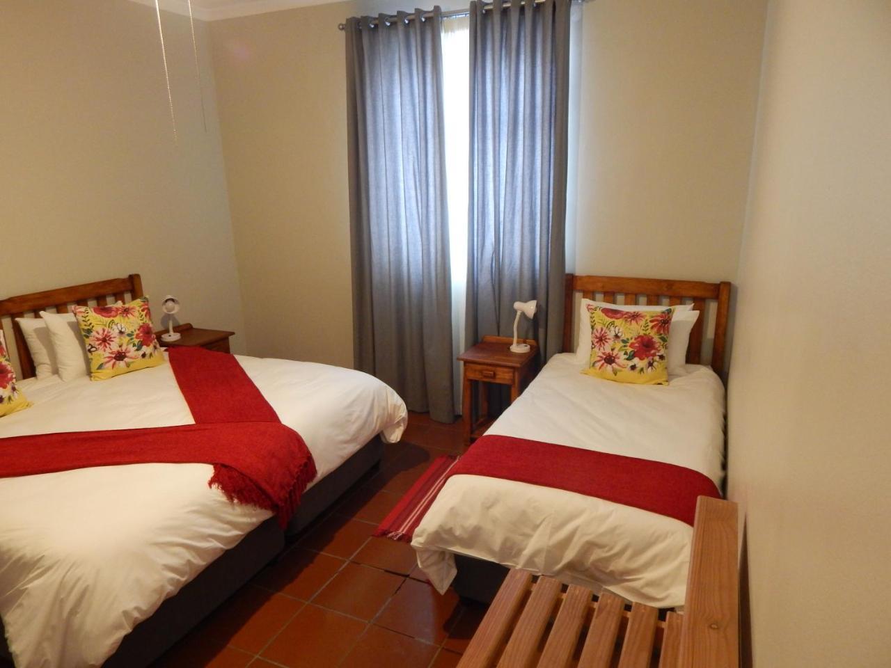 Rocky Shore Guesthouse Swakopmund Exterior foto