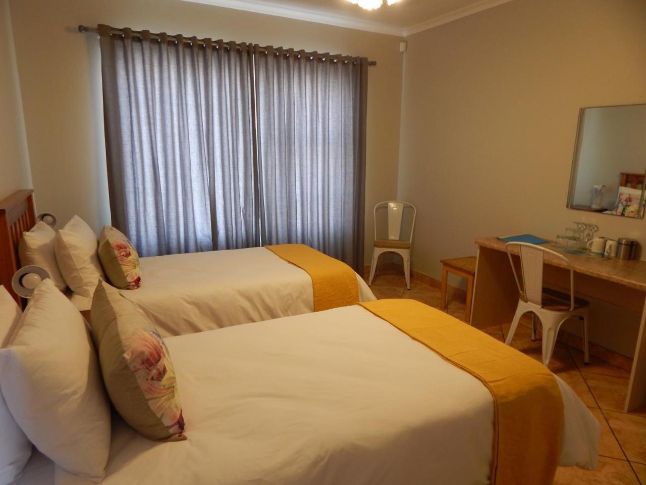 Rocky Shore Guesthouse Swakopmund Exterior foto